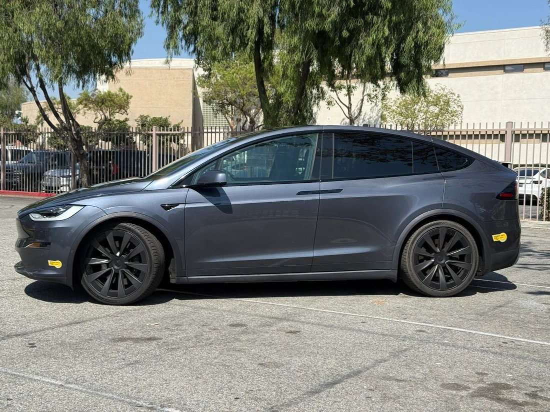 Suv in El Monte, CA, United States 3 - 18608526