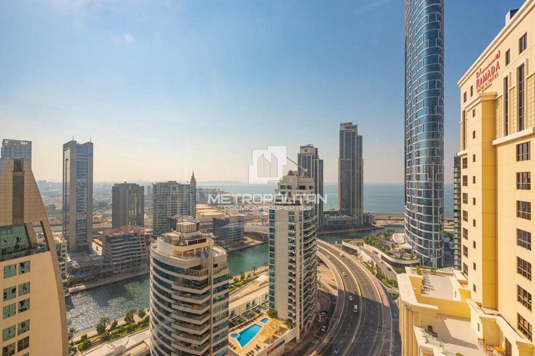 Apartment in Jumeirah Beach Residence, Dubai, United Arab Emirates 1 - 18608659