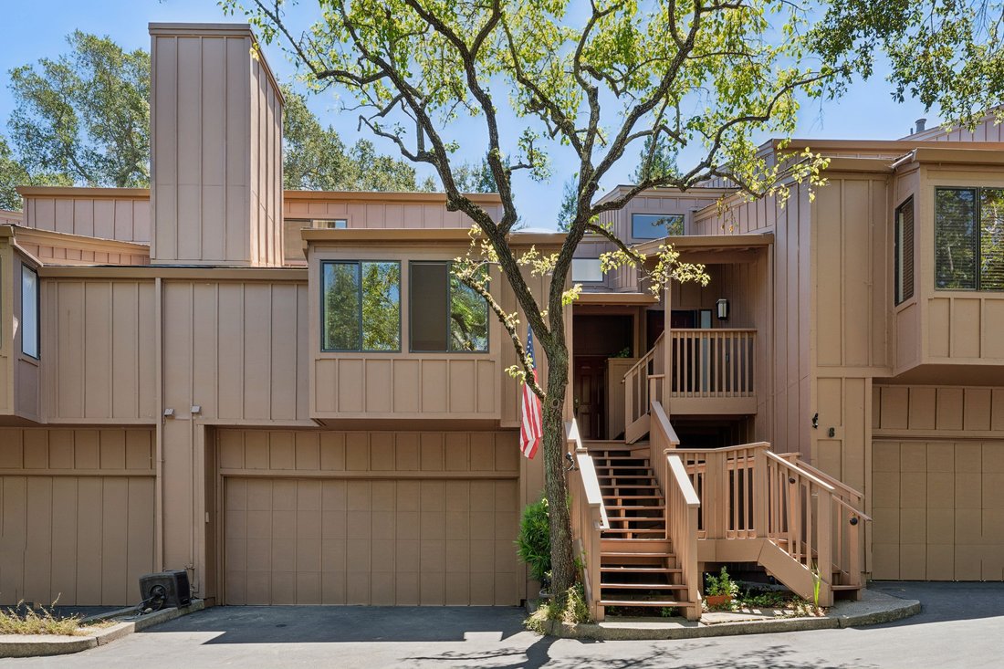 Townhouse in Novato, California, United States 1 - 18608614
