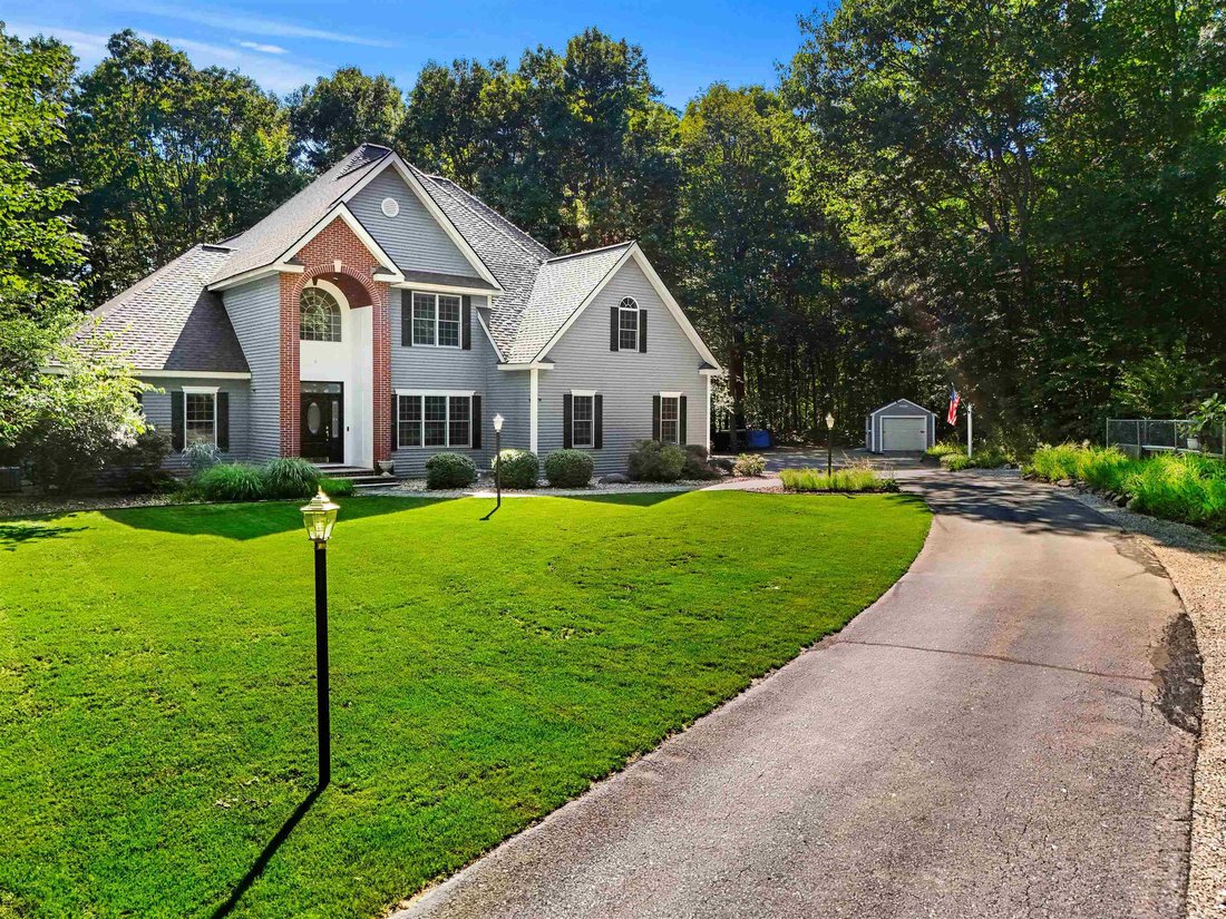House in Plaistow, New Hampshire, United States 2 - 18608793