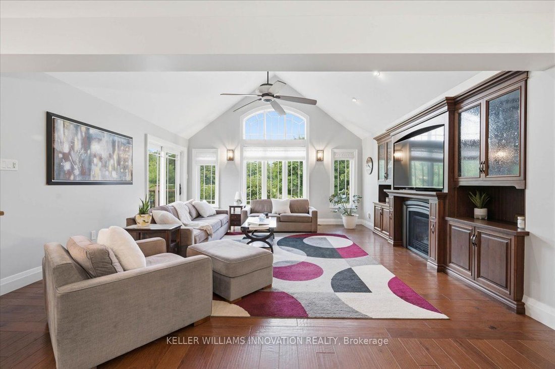 House in Wilmot, Ontario, Canada 2 - 18608667