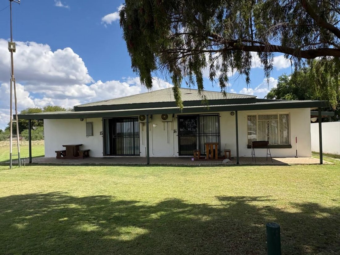 Farm Ranch in Kimberley, Northern Cape, South Africa 4 - 17252435