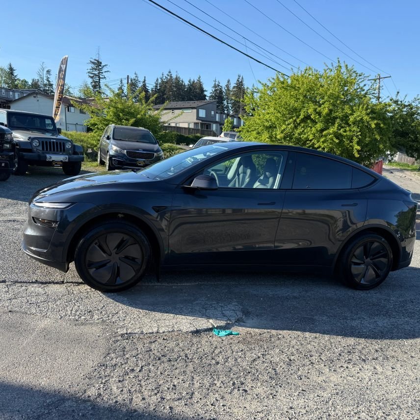 Suv in Everett, WA, United States 3 - 18608453