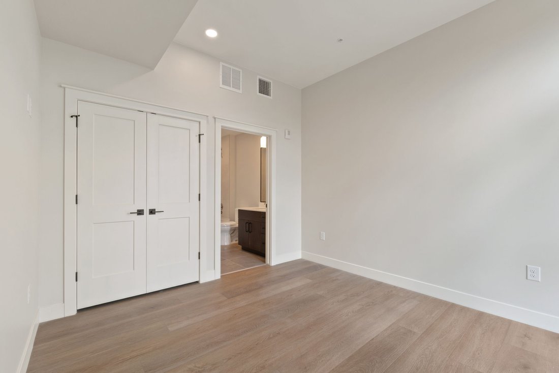 Condo in Denver, Colorado, United States 5 - 18608567