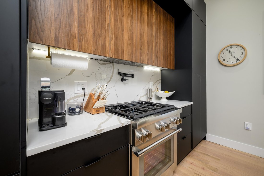 Condo in Jersey City, New Jersey, United States 5 - 18608791