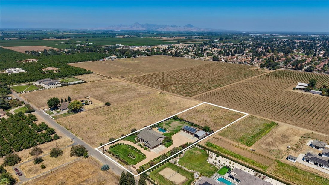 House in Yuba City, California, United States 3 - 18608685