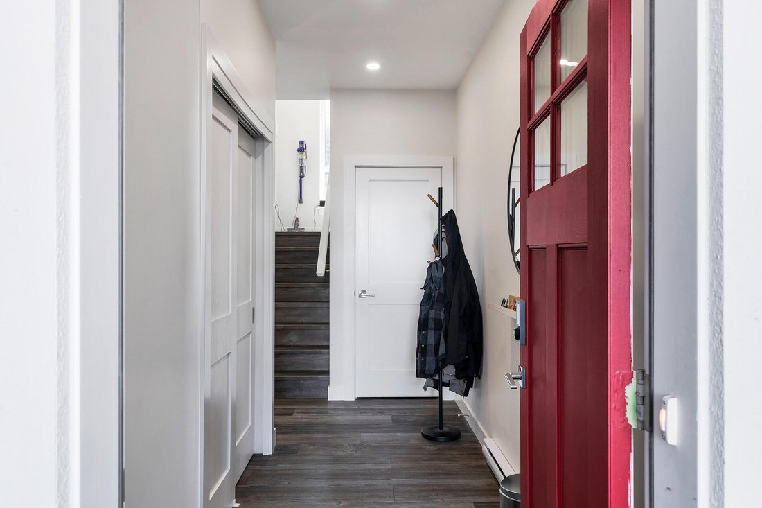 Townhouse in Langford, British Columbia, Canada 2 - 18608584