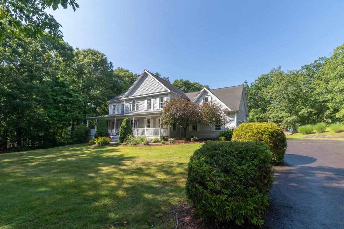 House in Killingworth, Connecticut, United States 4 - 18608894
