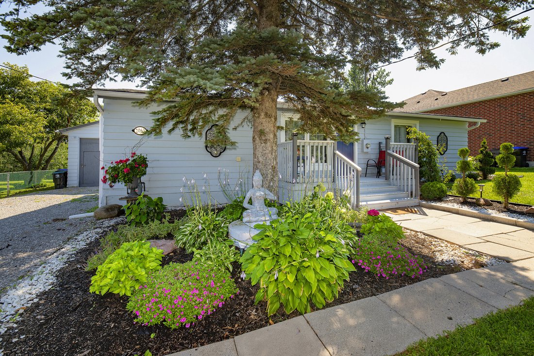 House in Innisfil, Ontario, Canada 2 - 18608914