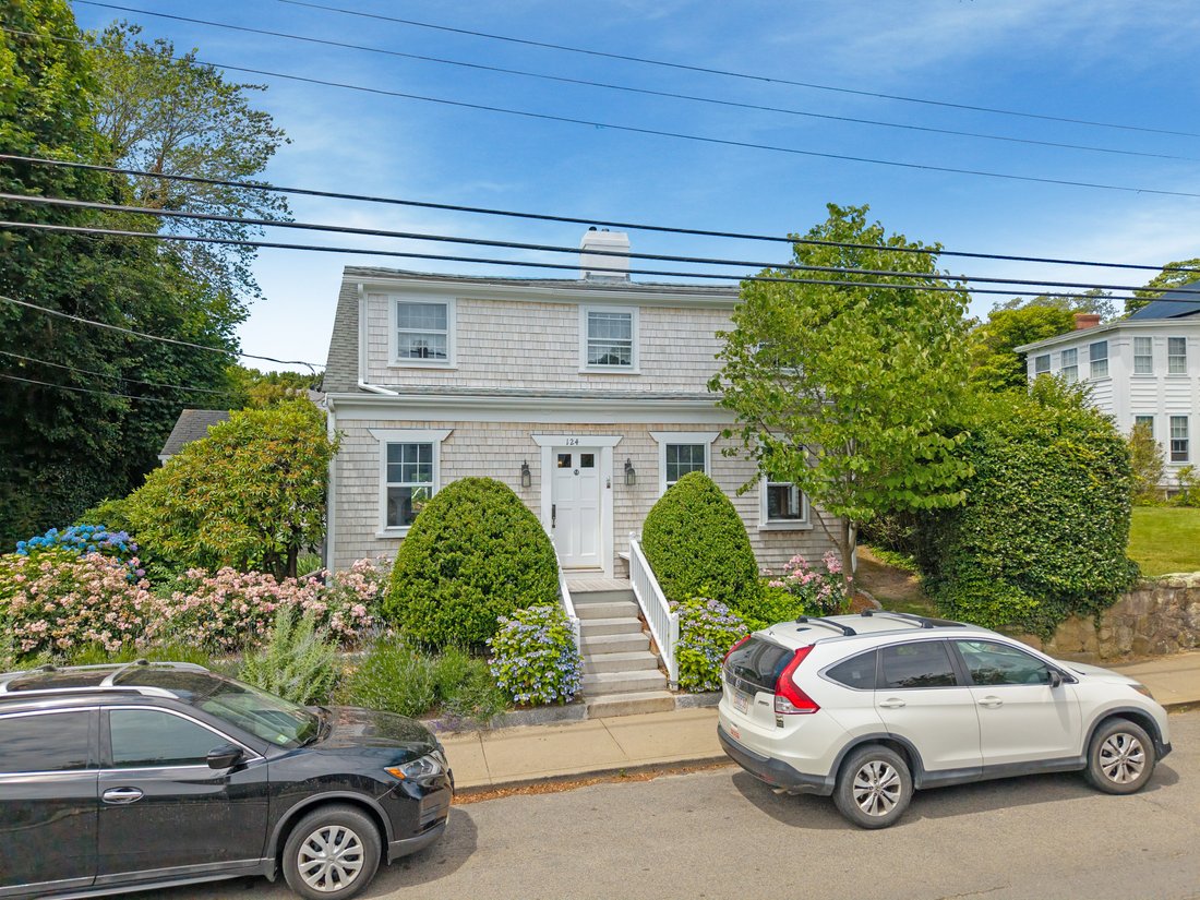 House in Oak Bluffs, Massachusetts, United States 3 - 18608909