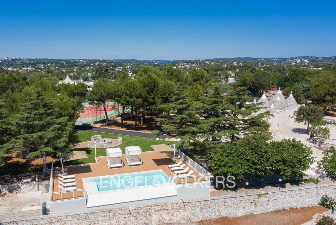 Estate in Selva di Fasano, Apulia, Italy 1 - 18608877