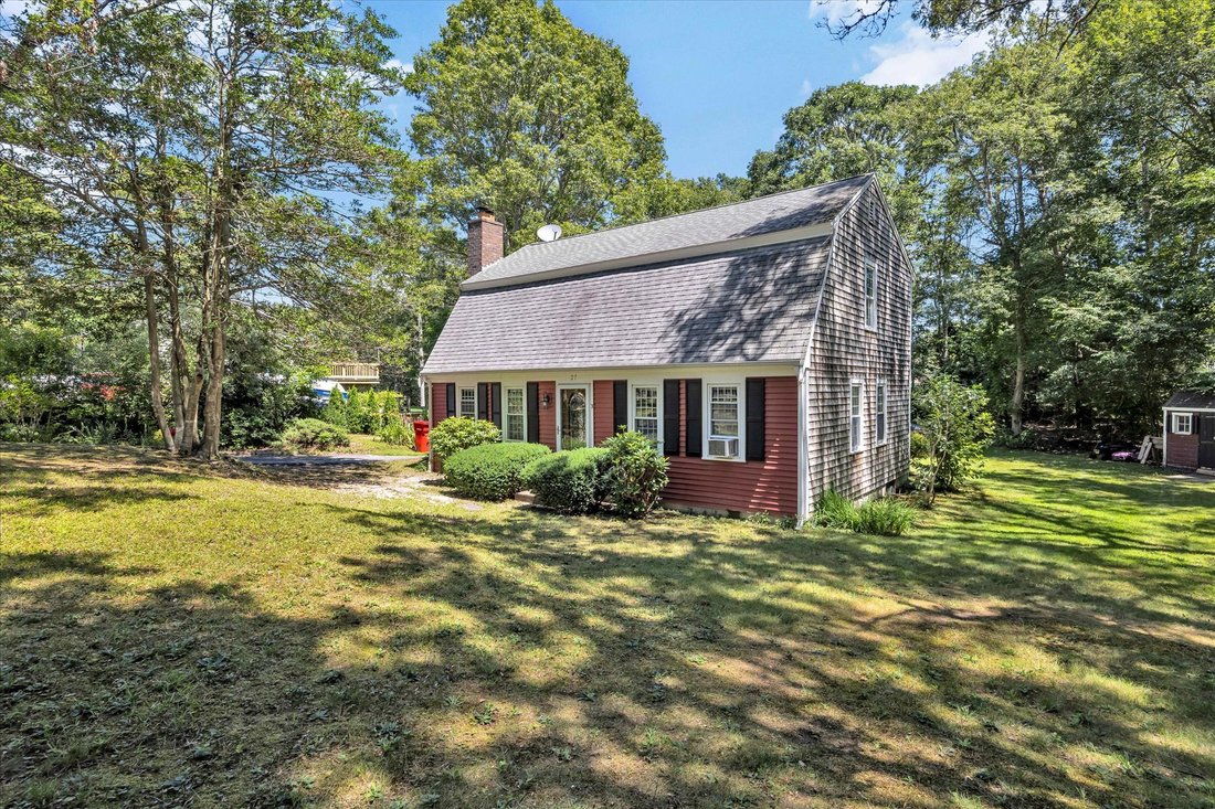 House in Mashpee, Massachusetts, United States 1 - 18608907