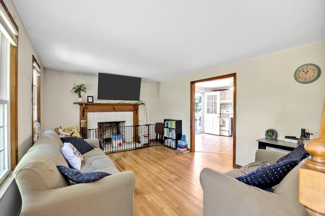 House in Mashpee, Massachusetts, United States 3 - 18608907
