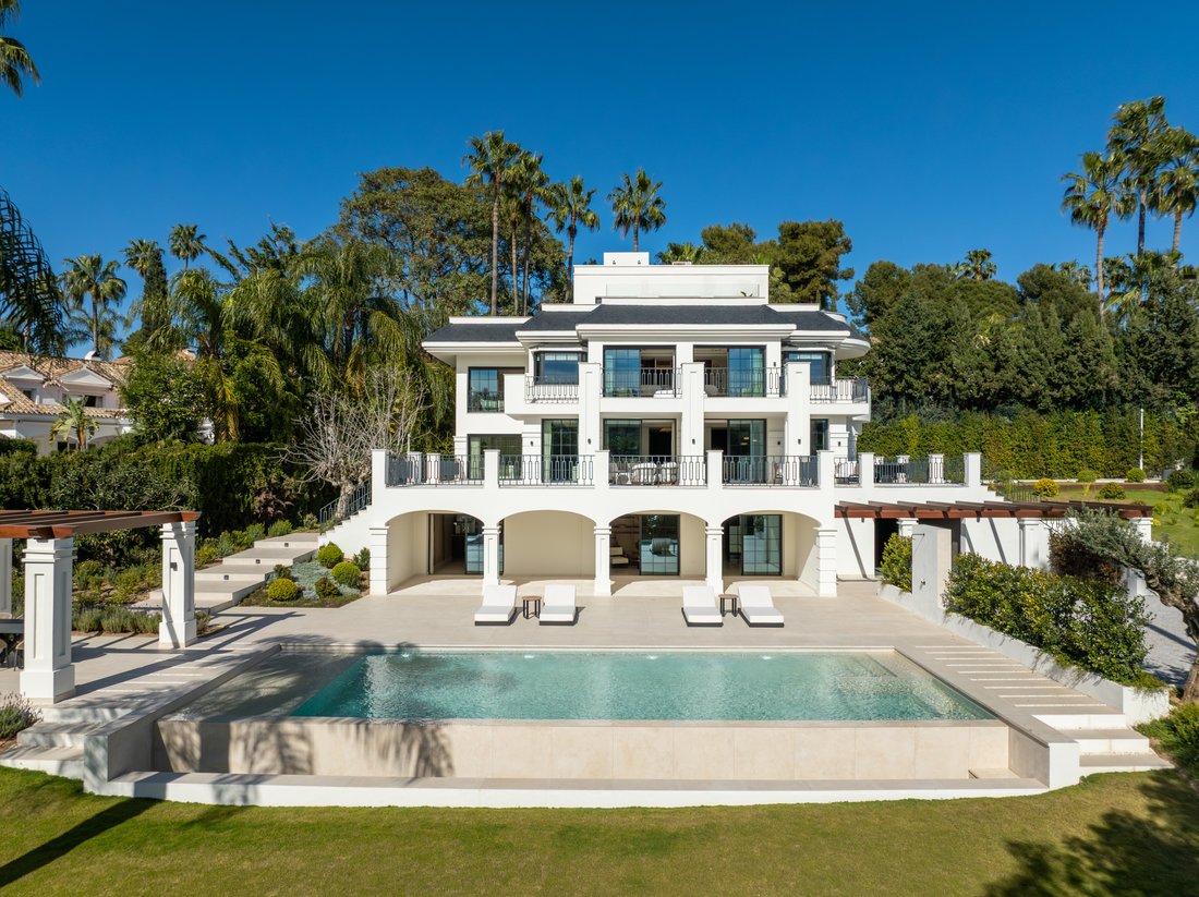 Villa in Marbella, Andalusia, Spain 1 - 18608943