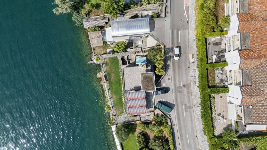 Villa in Morcote, Ticino, Switzerland 1 - 18609111
