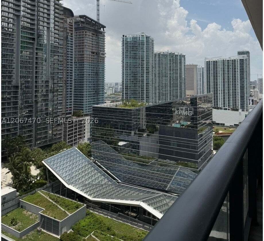 Condo in Miami, Florida, United States 1 - 18612501