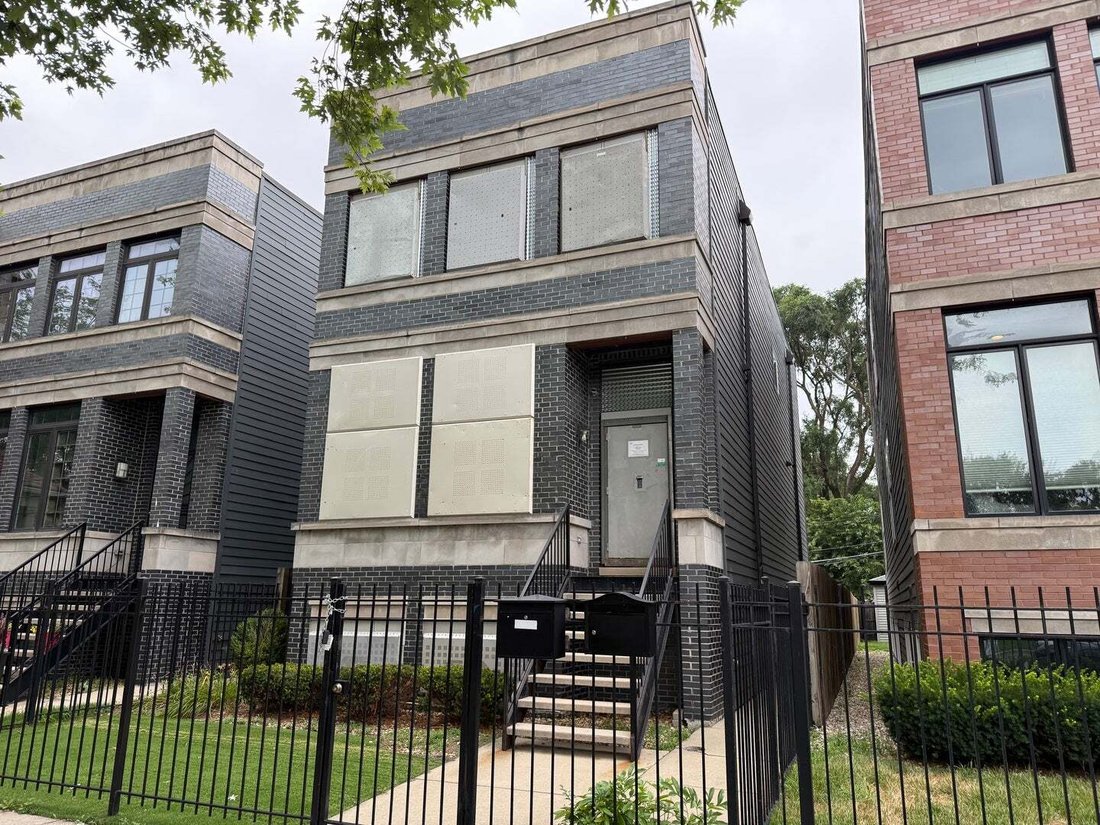 House in Chicago, Illinois, United States 2 - 18592384