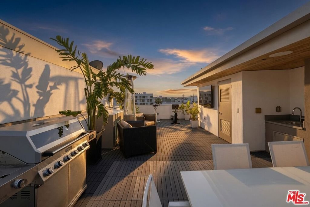 Townhouse in Los Angeles, California, United States 1 - 17798418