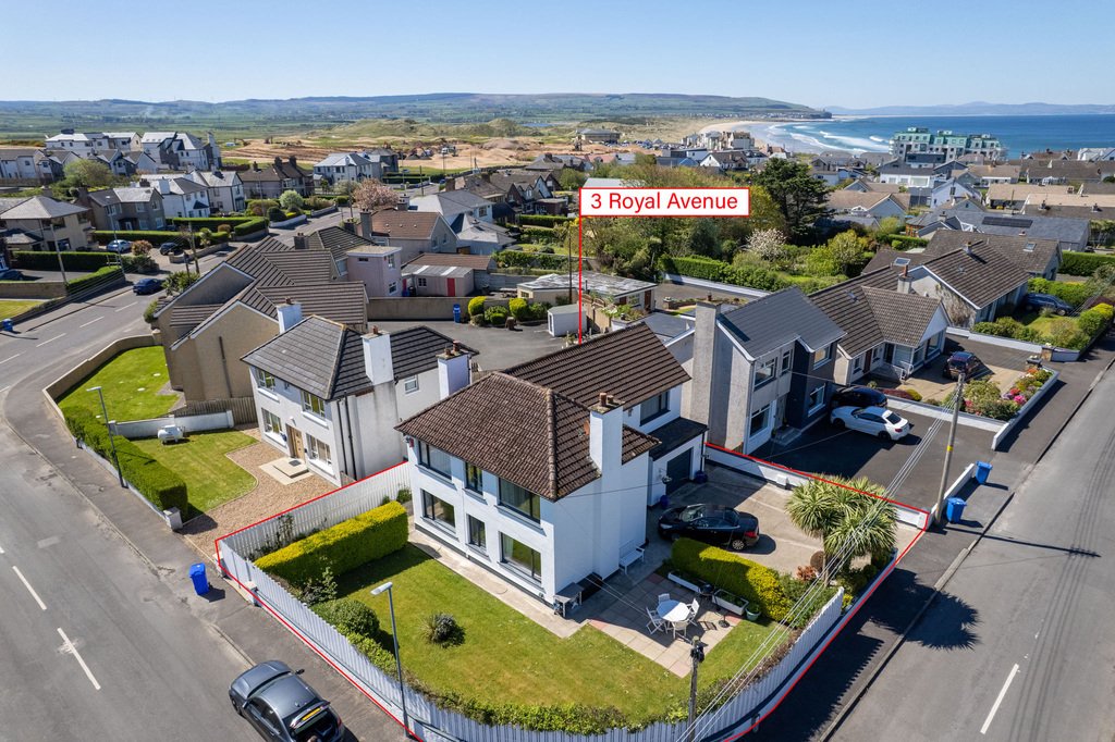 House in Portstewart, Causeway Coast and Glens District, Northern Ireland 2 - 18608758