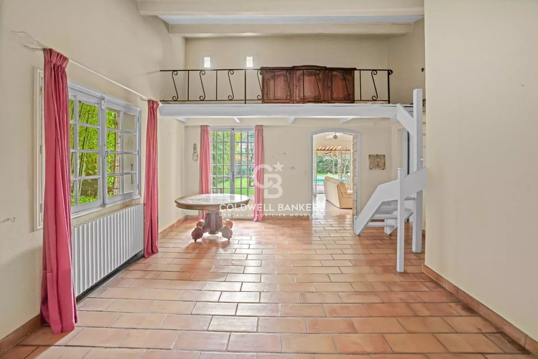 Estate in Mougins, Provence-Alpes-Côte d'Azur, France 4 - 18610792