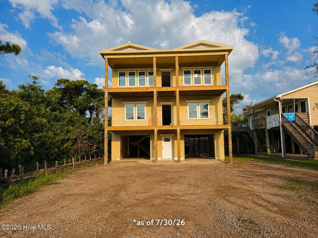 House in Oak Island, North Carolina, United States 2 - 18609485