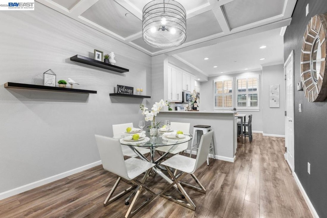 Condo in San Jose, California, United States 4 - 18612089