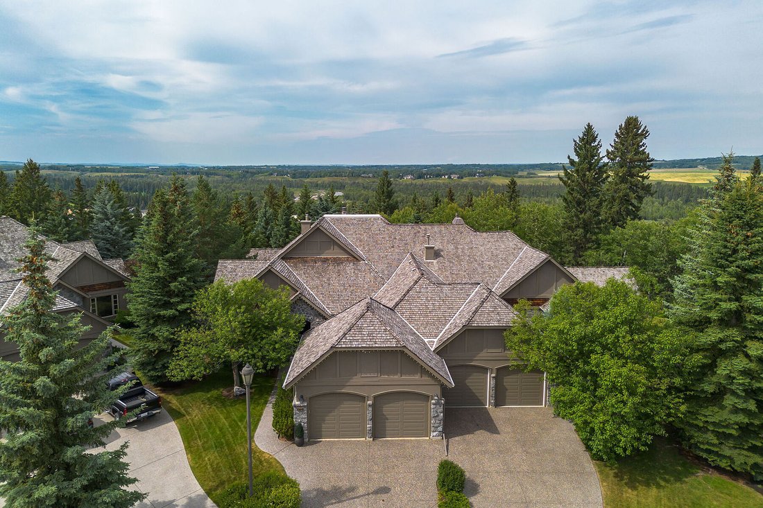 Calgary, Alberta, Canada 1 - 18615033