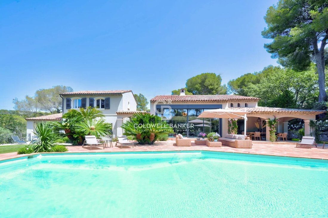 Villa in Mougins, Provence-Alpes-Côte d'Azur, France 1 - 18610765