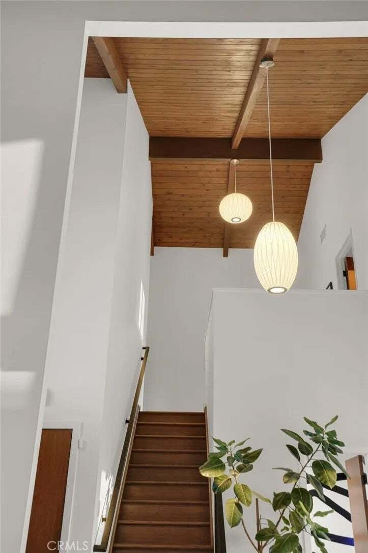 House in Signal Hill, California, United States 5 - 18612943