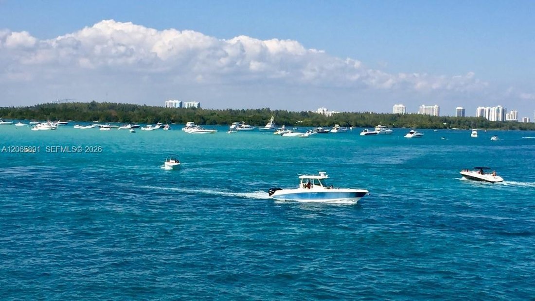 Condo in Bal Harbour, Florida, United States 5 - 18613402