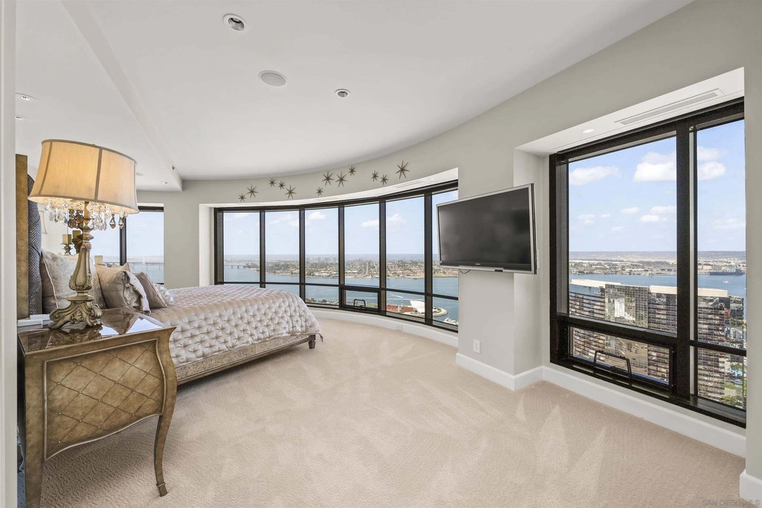 Condo in San Diego, California, United States 4 - 18612805