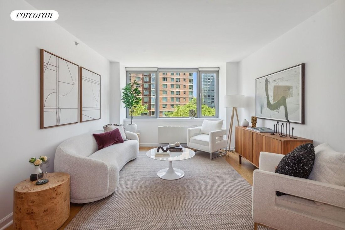 Condo in New York, New York, United States 1 - 18015313
