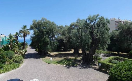 Appartement à Cabbe-Saint Roman, Roquebrune-Cap-Martin, France 1
