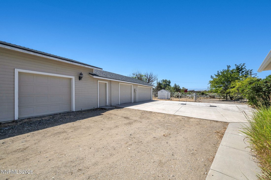 House in Gardnerville, Nevada, United States 4 - 18611603