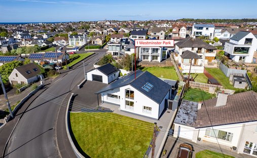 House in Portstewart, Causeway Coast and Glens District, Northern Ireland 1