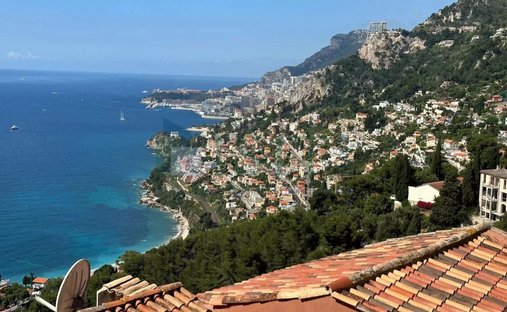 House in Village-Cros de Caste-Coupiere-Mont Gros, Roquebrune-Cap-Martin, France 1