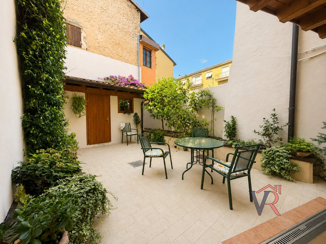 House in Center, Toscolano, Lombardy 1 - 18613976
