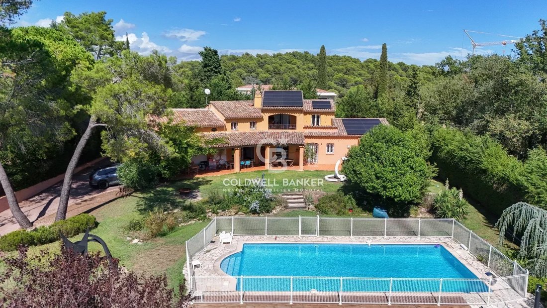 Villa in Les Indes les-Groulles, Mouans-Sartoux, France 1 - 18610870