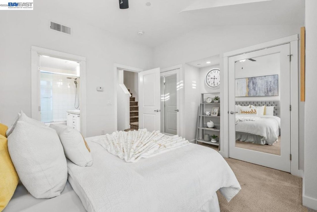Condo in San Jose, California, United States 5 - 18612089