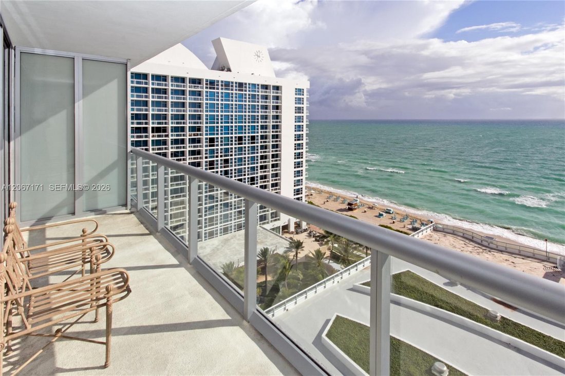 Condo in Miami Beach, Florida, United States 3 - 18613364