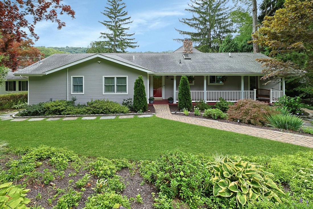 House in Mahopac, New York, United States 1 - 18610378