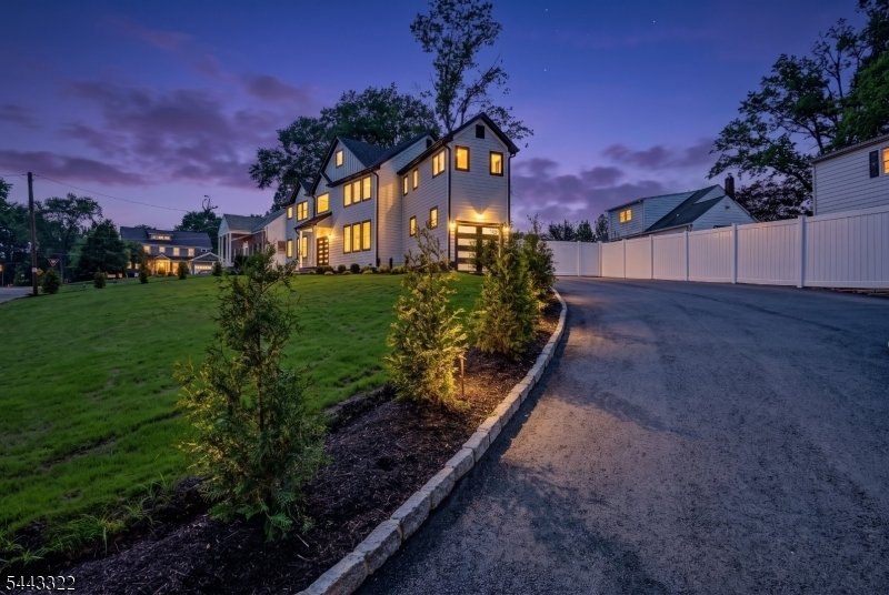 House in Cranford, New Jersey, United States 4 - 18609725