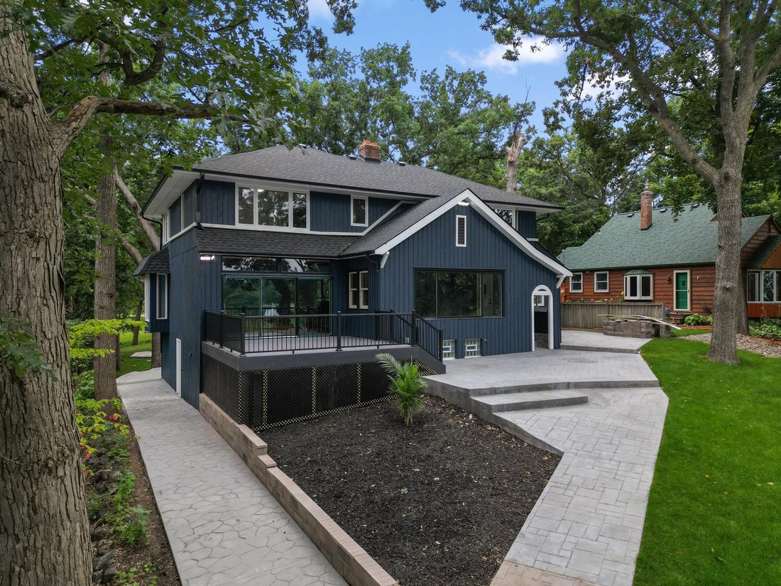 House in Little Canada, Minnesota, United States 5 - 18614008
