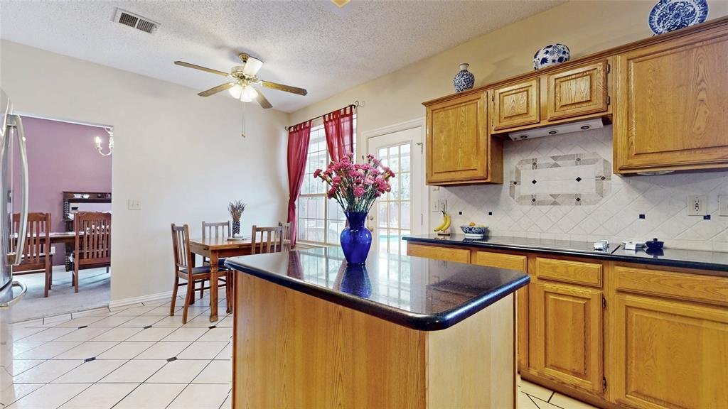 House in Hurst, Texas, United States 5 - 18610079