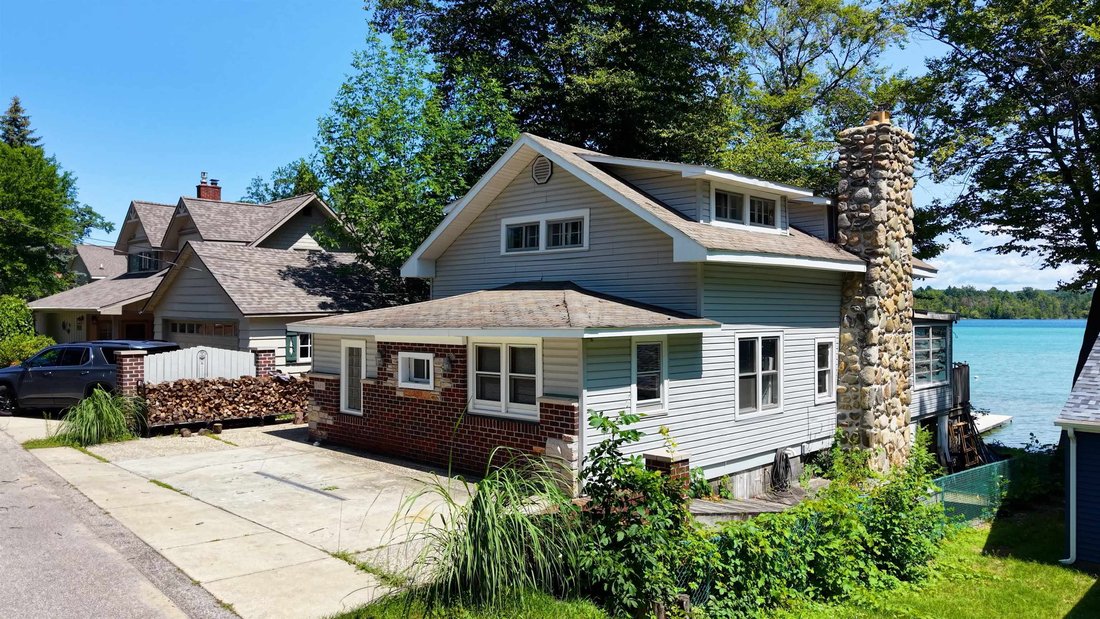 House in Elk Rapids, Michigan, United States 3 - 18612113