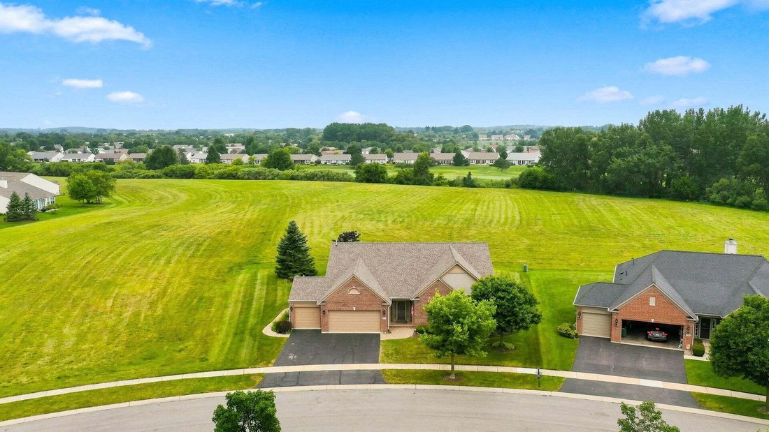 House in Huntley, Illinois, United States 3 - 18612722