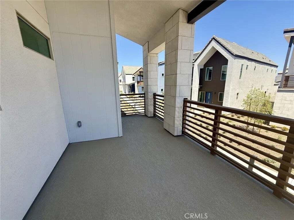 Condo in Santa Clarita, California, United States 5 - 18612934
