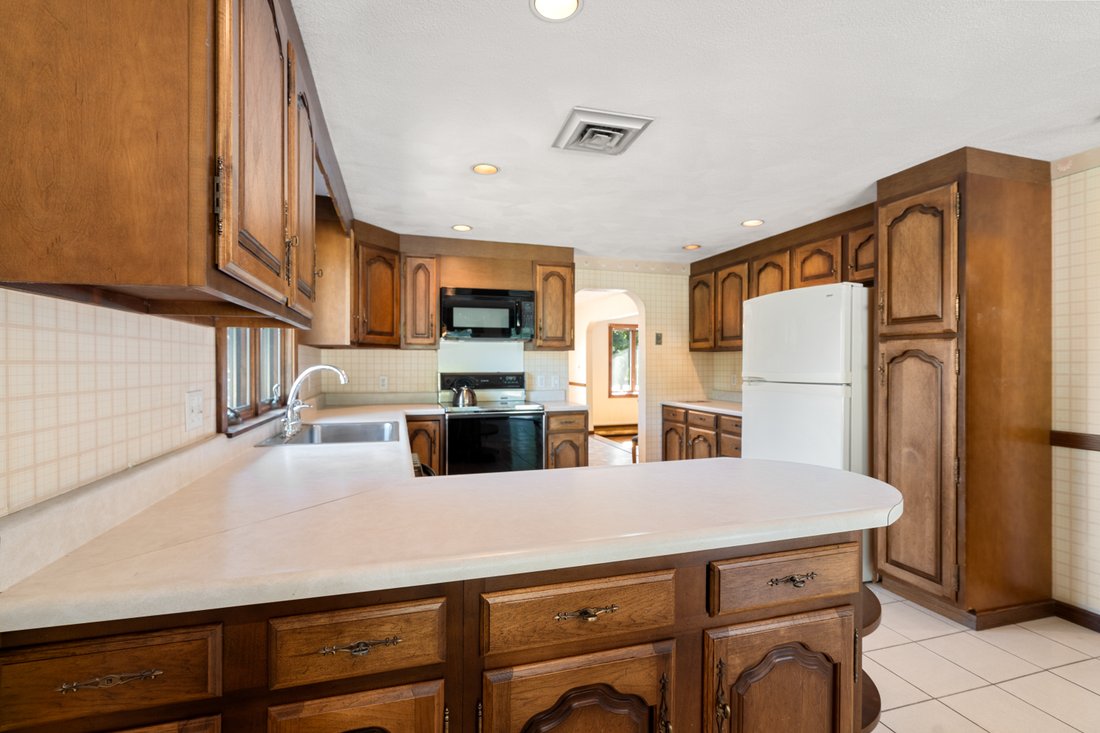 House in Stoneham, Massachusetts, United States 4 - 18610591