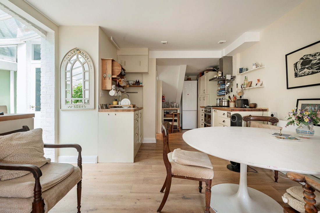 House in Ladbroke Grove, Kensington And Chelsea, England 5 - 16985483