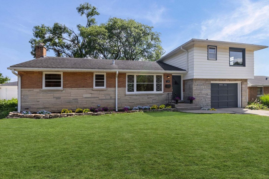 House in Downers Grove, Illinois, United States 1 - 18612749